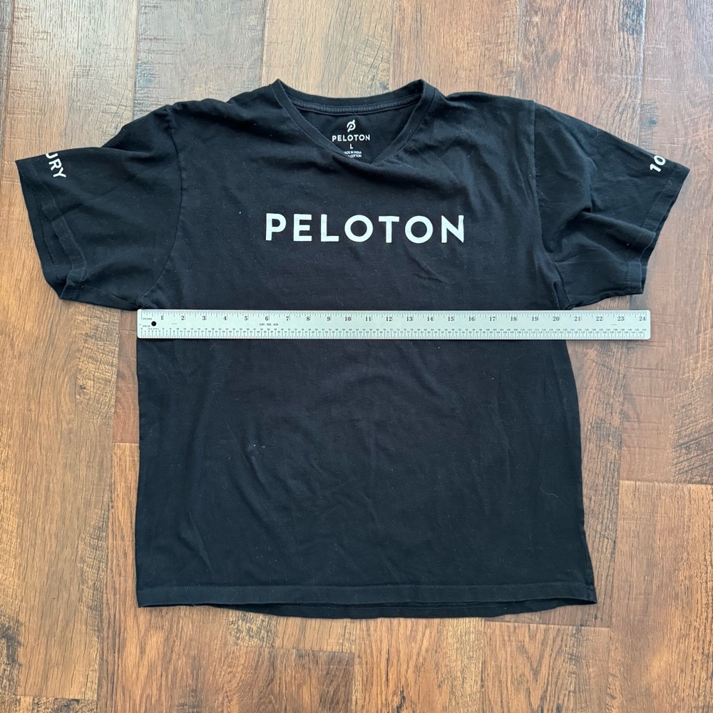 PELOTON black tee shirt, size L, unisex - Picture 5 of 7